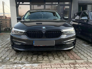 BMW 5 Series foto 2