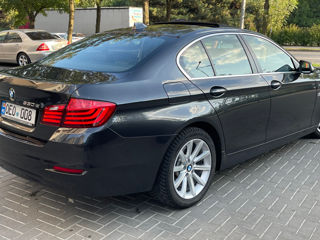 BMW 5 Series foto 3