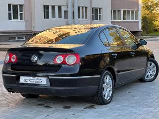 Volkswagen Passat foto 2