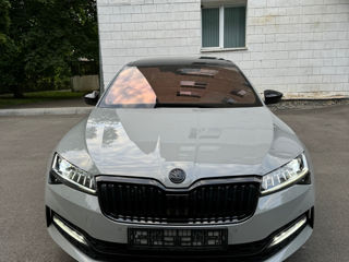 Skoda Superb foto 1