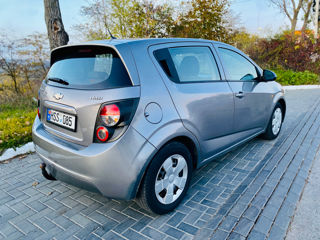 Chevrolet Aveo foto 5