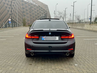 BMW 3 Series foto 5