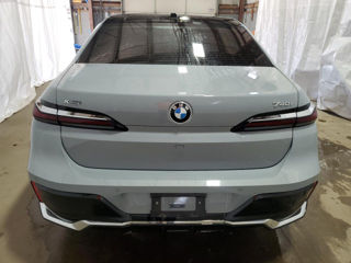 BMW 7 Series foto 7