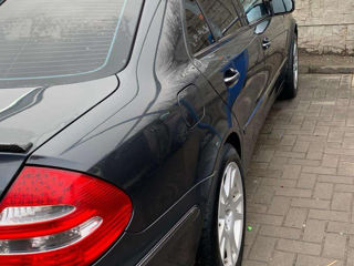 Mercedes E-Class foto 6