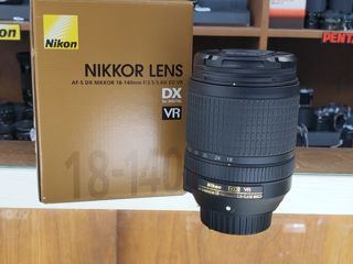 Nikon 18-140mm foto 1