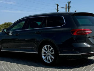 Volkswagen Passat foto 3