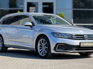 Volkswagen Passat foto 3