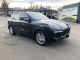 Porsche Cayenne foto 2