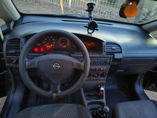 Opel Zafira foto 7