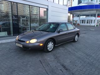 Ford Taurus foto 5