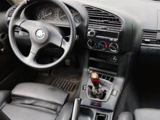 BMW 3 Series foto 6