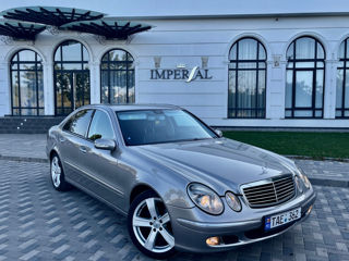 Mercedes E-Class foto 2