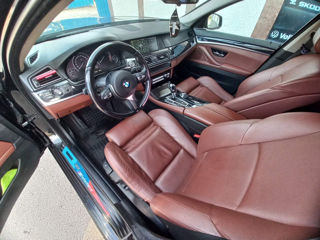 BMW 5 Series foto 8