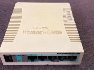 Router MikroTik RB951G-2HnD - 500lei Wi-Fi Range Extender Tp-link RE200 - 200lei  фото 0