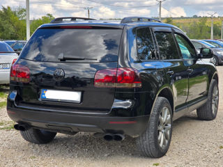 Volkswagen Touareg foto 4