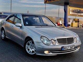 Mercedes E Class foto 1