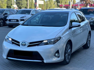 Toyota Auris foto 1