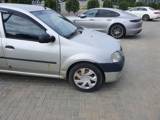 Dacia Logan foto 2