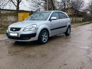 KIA Rio foto 2