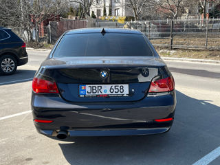 BMW 5 Series foto 4