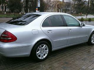 Mercedes E Class foto 2