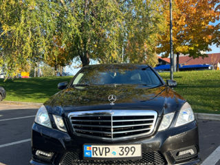 Mercedes E-Class foto 2