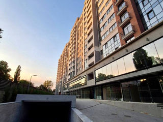 Apartament cu 2 camere, 82 m², Buiucani, Chișinău