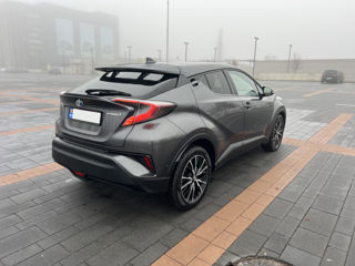 Toyota C-HR foto 6