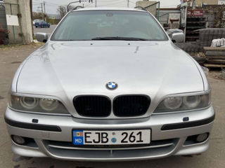 BMW 5 Series foto 6