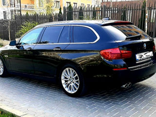 BMW 5 Series foto 4