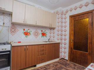 Apartament cu 2 camere, 50 m², Buiucani, Chișinău foto 5