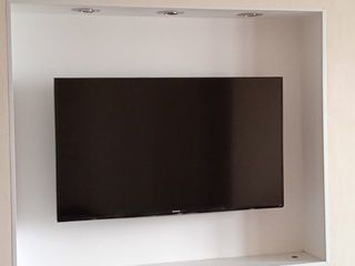 Установка телевизора на стену.Instalarea tv pe perete.Montarea televizorului pe pereteSuport tv.Raft foto 2