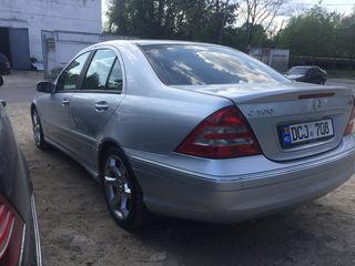 Mercedes C Class foto 7