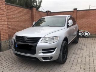 Volkswagen Touareg foto 1