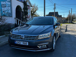 Volkswagen Passat foto 2