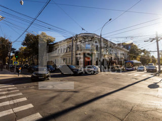 Oficiu, 183.6 mp, strada București, Centru foto 2