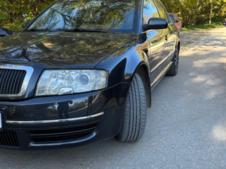 Skoda Superb foto 3