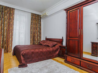 Apartament cu 2 camere, 75 m², Centru, Chișinău