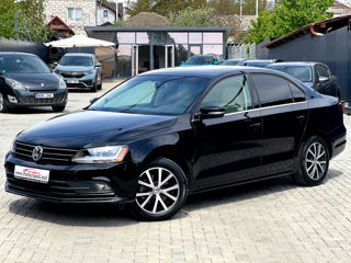 Volkswagen Jetta foto 1