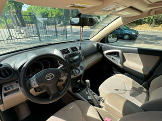 Toyota Rav 4 foto 6