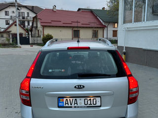 KIA Ceed foto 2