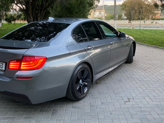 BMW 5 Series foto 4