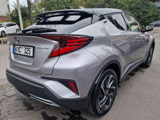 Toyota C-HR foto 4