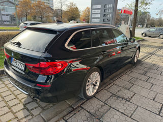 BMW 5 Series foto 10