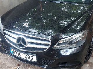 Mercedes E-Class foto 2