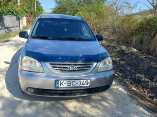 KIA Carens foto 2