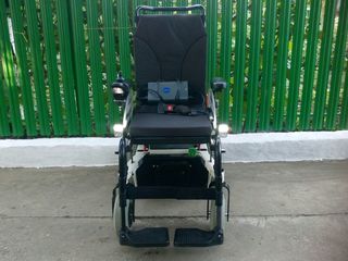 Продам в отличном состоянии немецкую электрическую инвалидную коляску Ottobock b400 foto 2