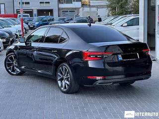 Skoda Superb foto 4