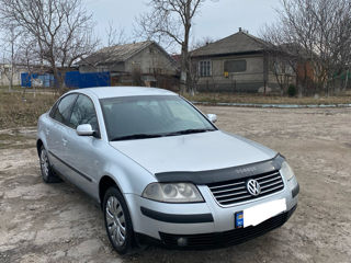 Volkswagen Passat foto 1