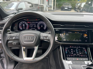 Audi Q8 foto 10